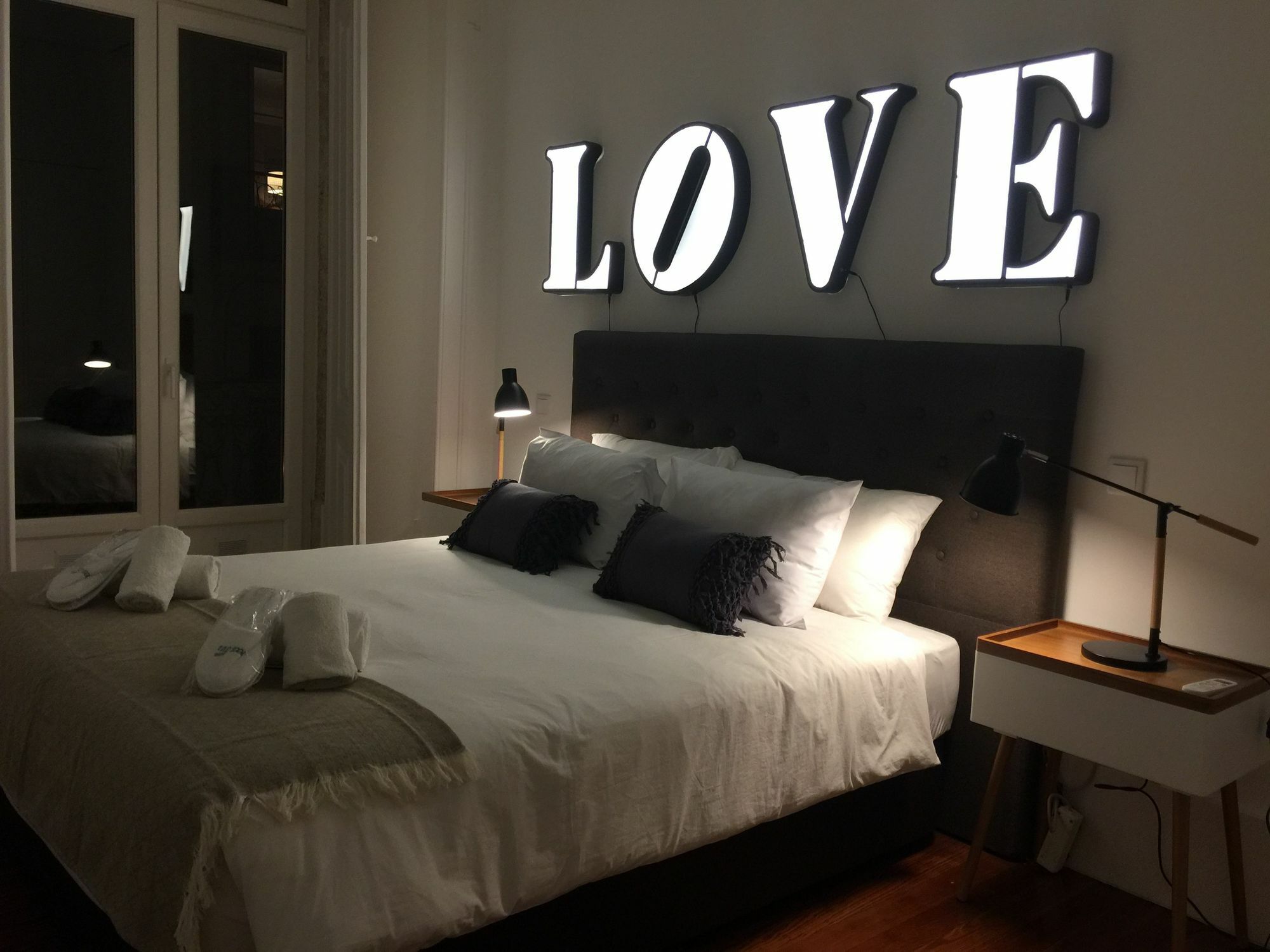 Sweet Inn Apartment - Chiado Luxury Lisabona Exterior foto